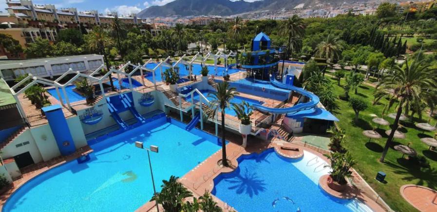 Benal Beach Suite, Parque Acuatico Y Vistas Al Mar بينالماذينا المظهر الخارجي الصورة