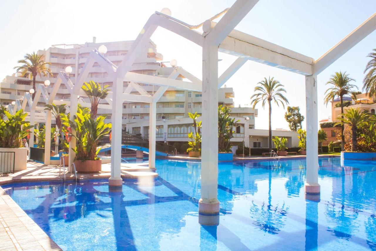 Benal Beach Suite, Parque Acuatico Y Vistas Al Mar بينالماذينا المظهر الخارجي الصورة