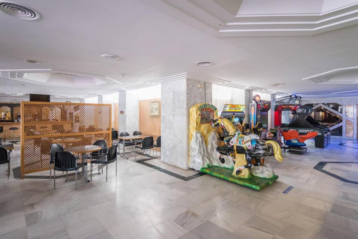 Benal Beach Suite, Parque Acuatico Y Vistas Al Mar بينالماذينا المظهر الخارجي الصورة